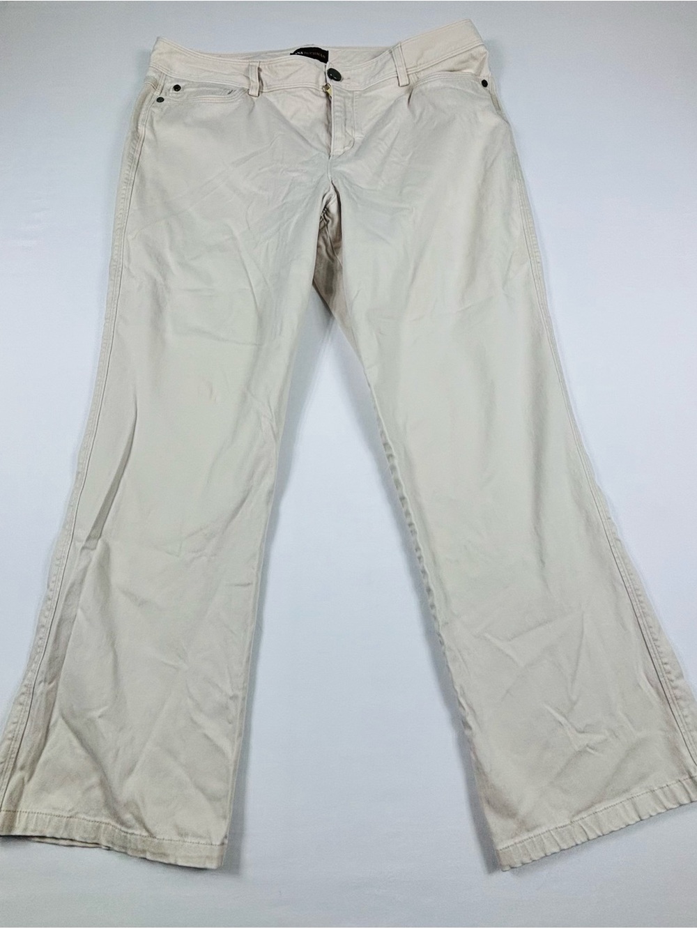 Women’s Classic Cream Straight-Leg Pants W709